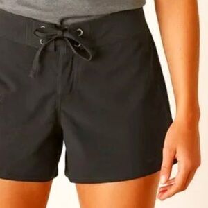 Patagonia Shorts size 12 womens black board shorts